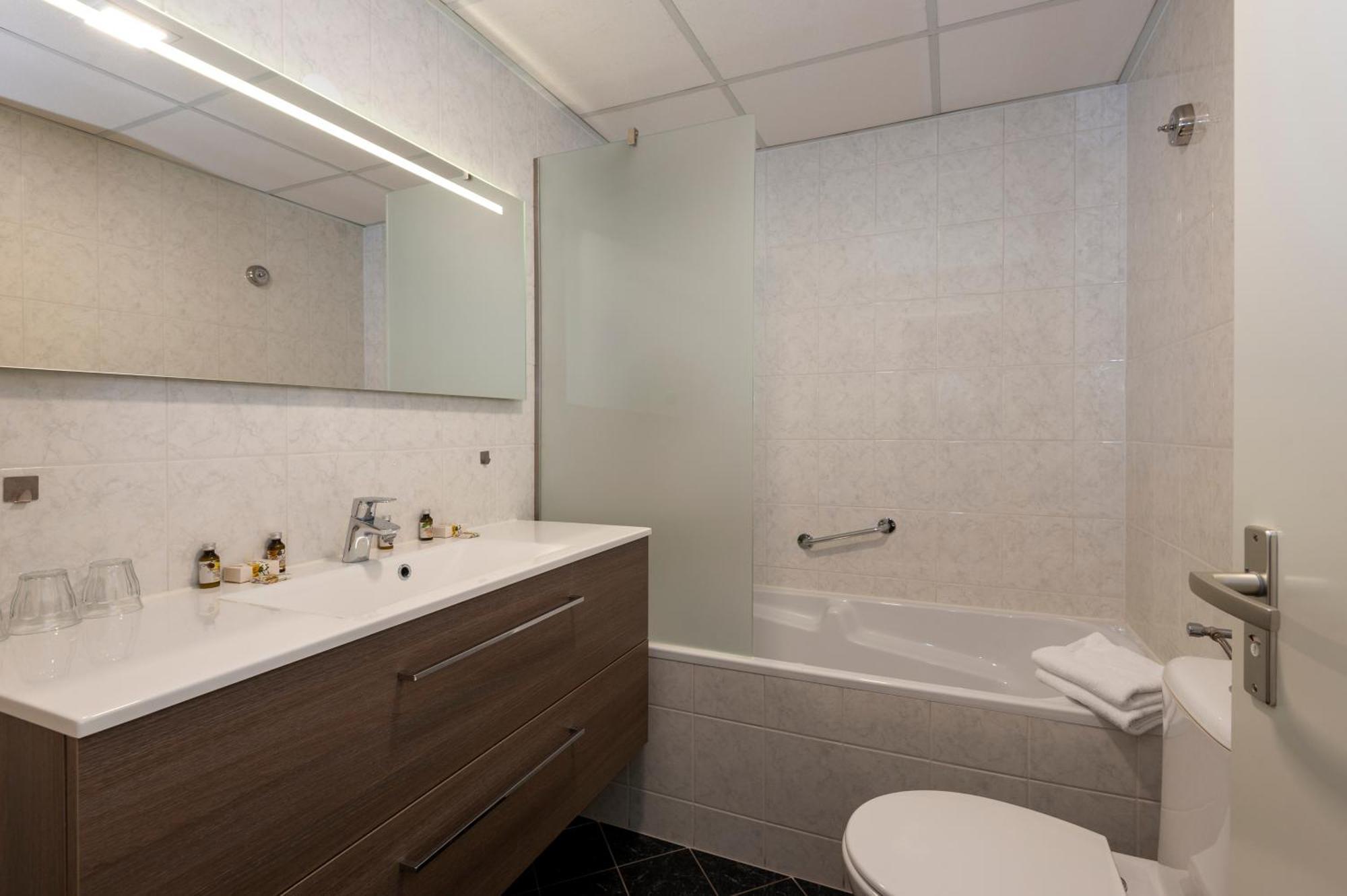 Hotel Petit Nord Hoorn  Extérieur photo